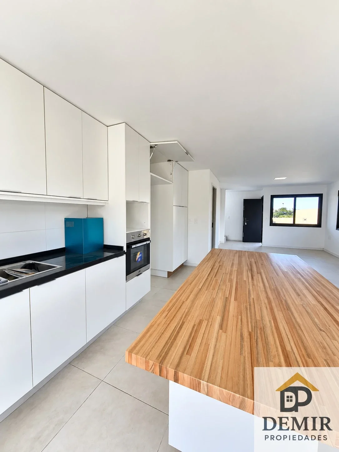 Casa en venta sobre Rambla de Shangrilá, 3 dormitorios y Barbacoa - Imagen 4