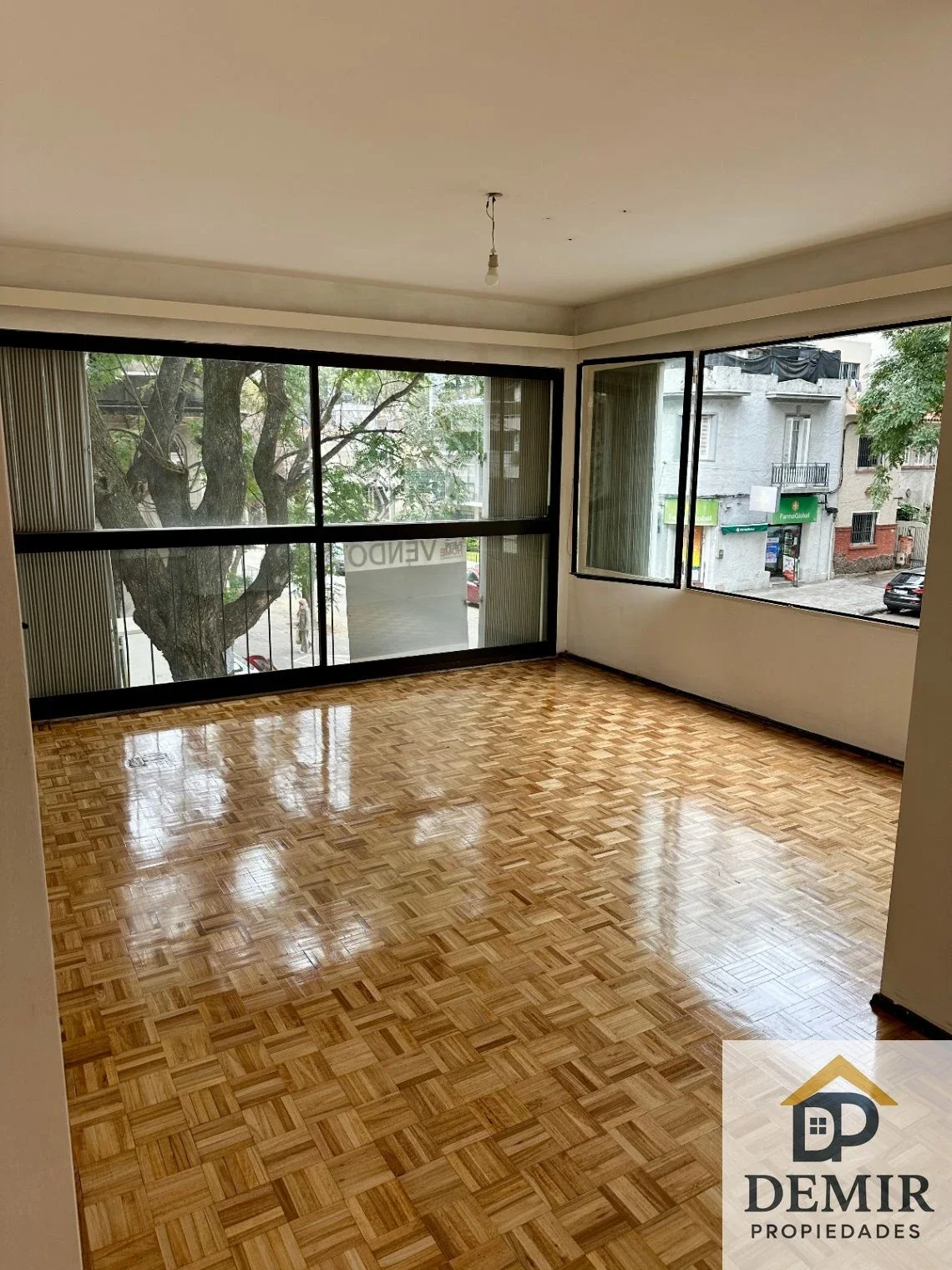 Gran apartamento c/ cochera en Punta Carretas - Imagen 4