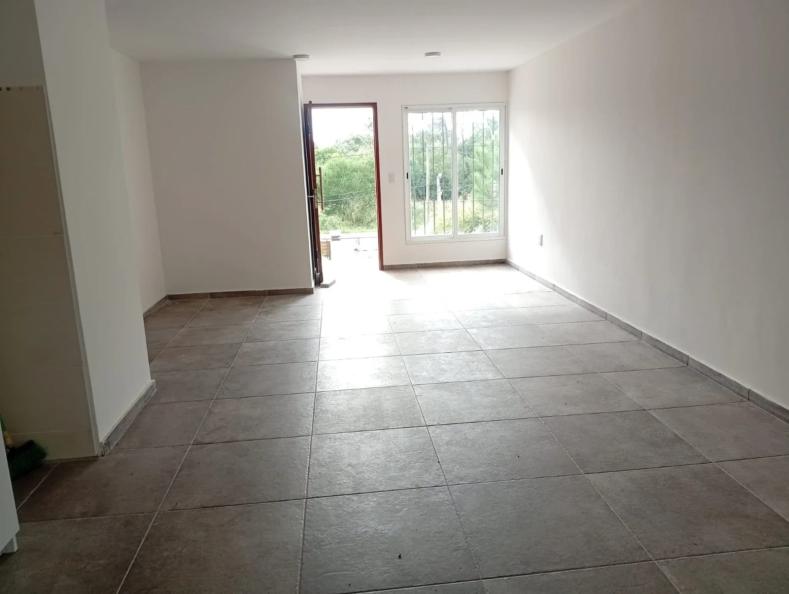 Casa en venta 3 dormitorios, 2 baños + apartamento ,en El Pinar Sur - Imagen 3