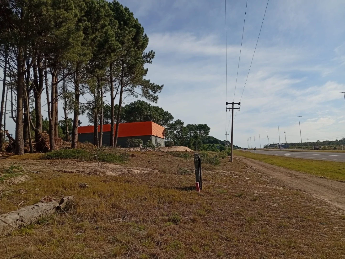 Galpón en alquiler de 1050m2 ubicado en Santa Lucía del Este - Imagen 1