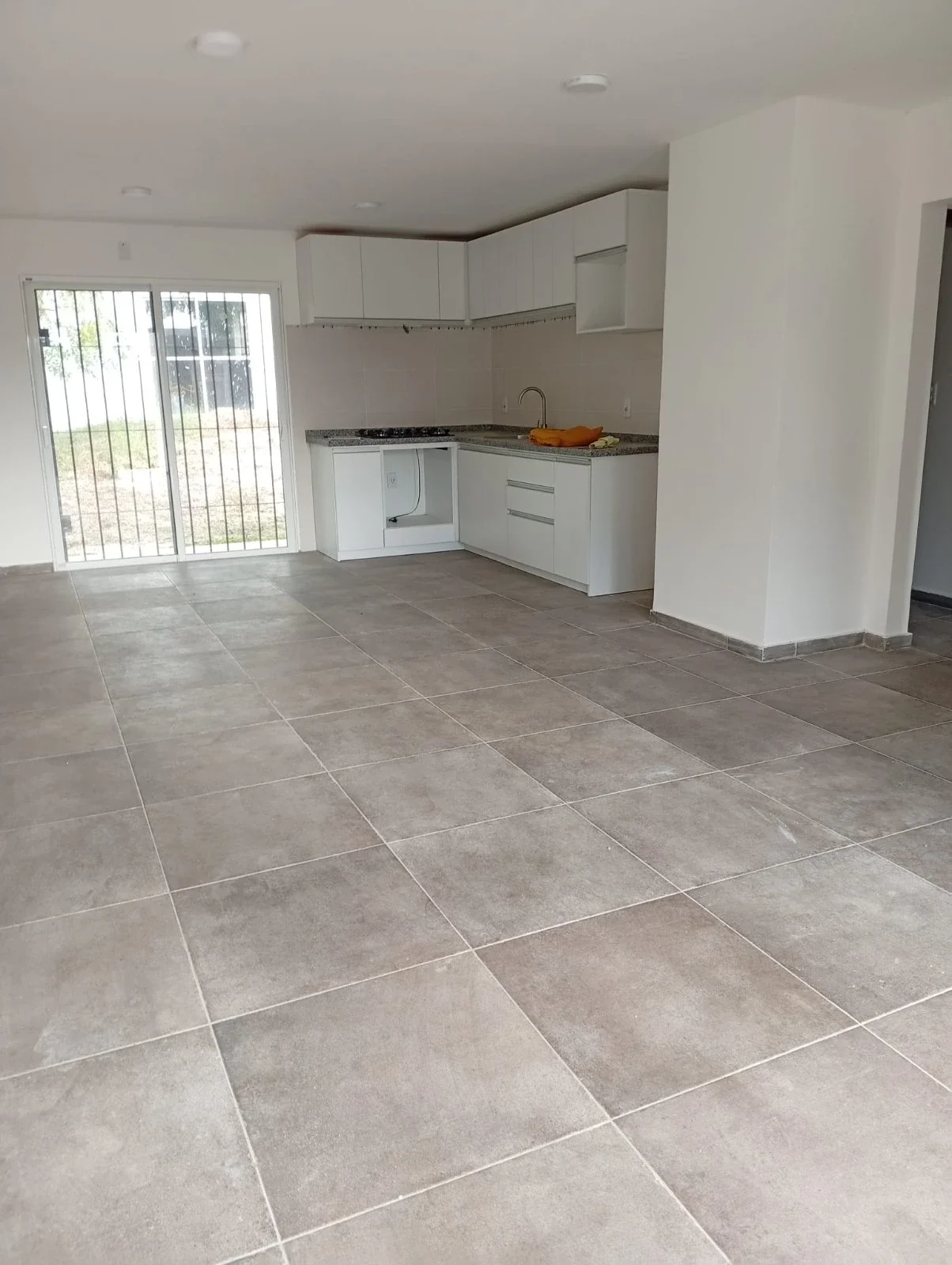 Casa en venta 3 dormitorios, 2 baños + apartamento ,en El Pinar Sur - Imagen 4