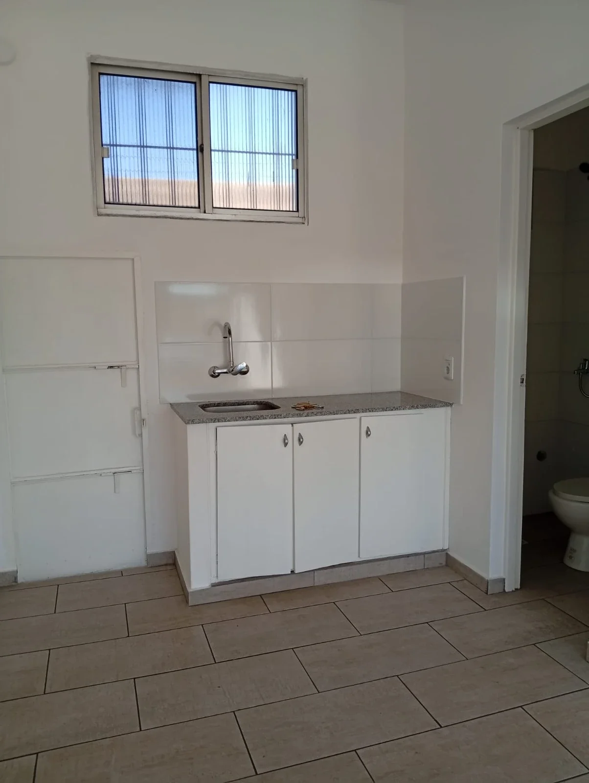 Local Comercial en alquiler ubicado en Solymar - Imagen 3