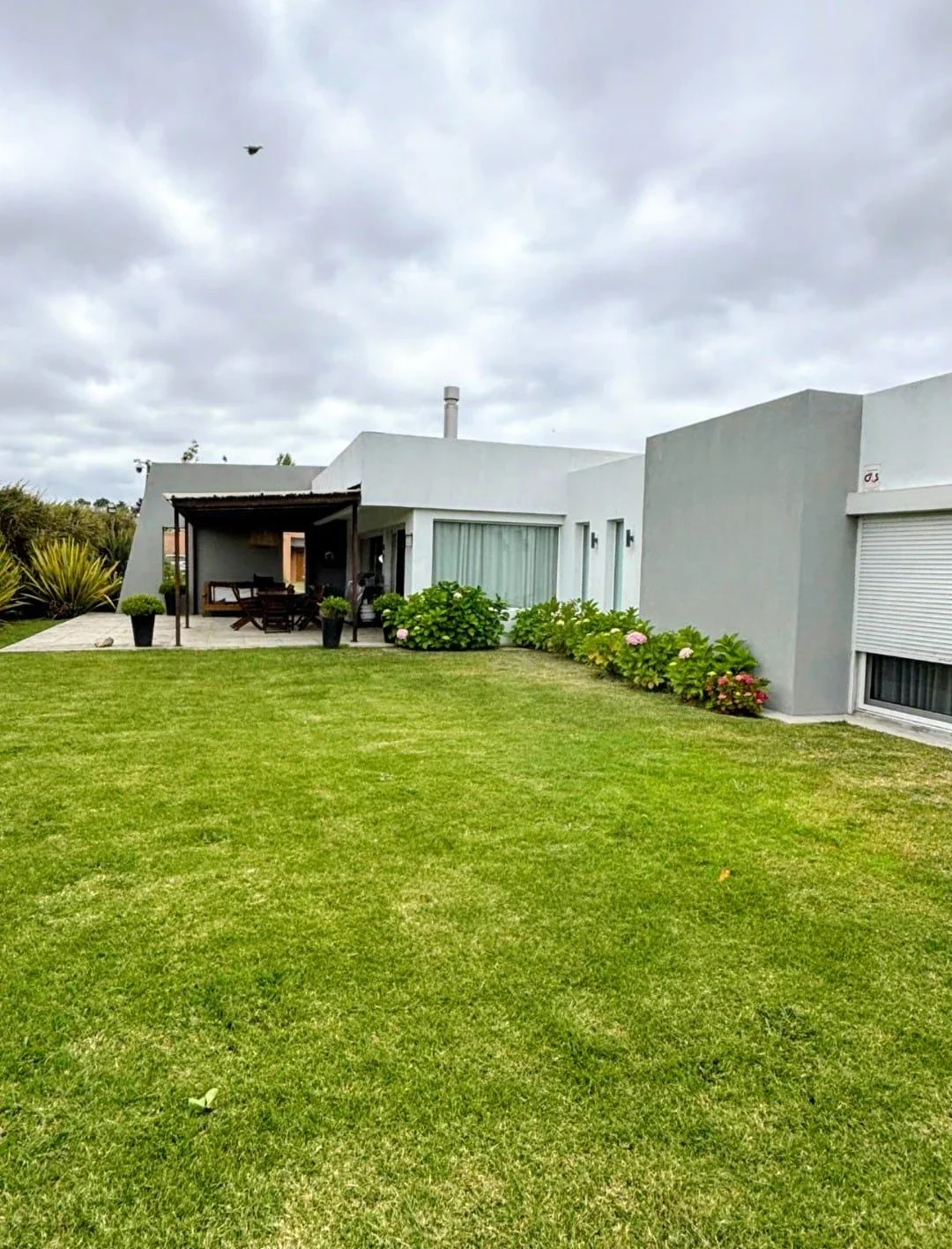 Casa en venta c/ cochera en Canelones - Imagen 1