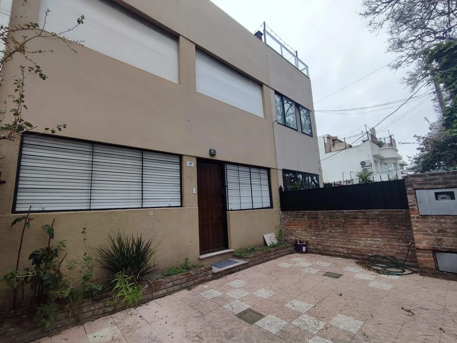 Casa en alquiler c/ cochera en Malvin - Imagen 1