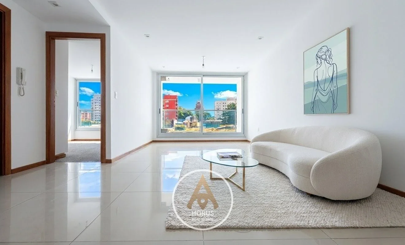 Apartamento en alquiler c/ cochera en Malvin - Imagen 2
