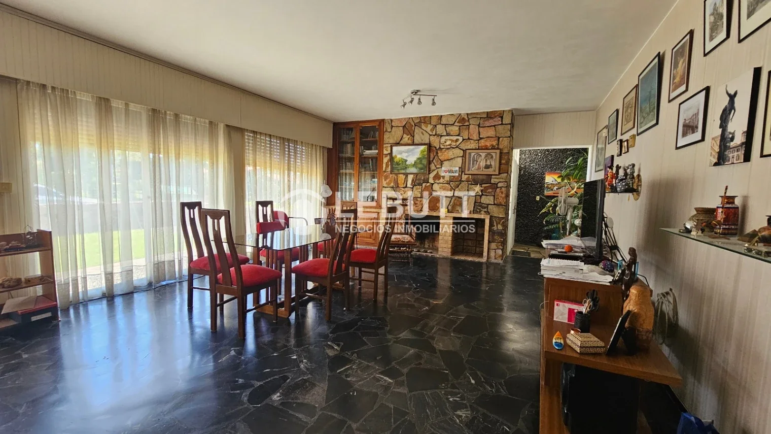 Casa Venta Punta Gorda Ambientes Amplios. EMPRESA O FAMILIA Zona Colegios - Imagen 1