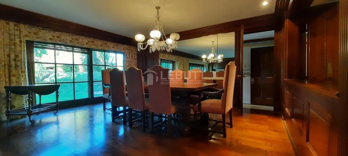 De Estilo. Excelente Carpintería 5 Dormitorios 5 Baños. Piscina Barbacoa 1900 m2 - Imagen 2