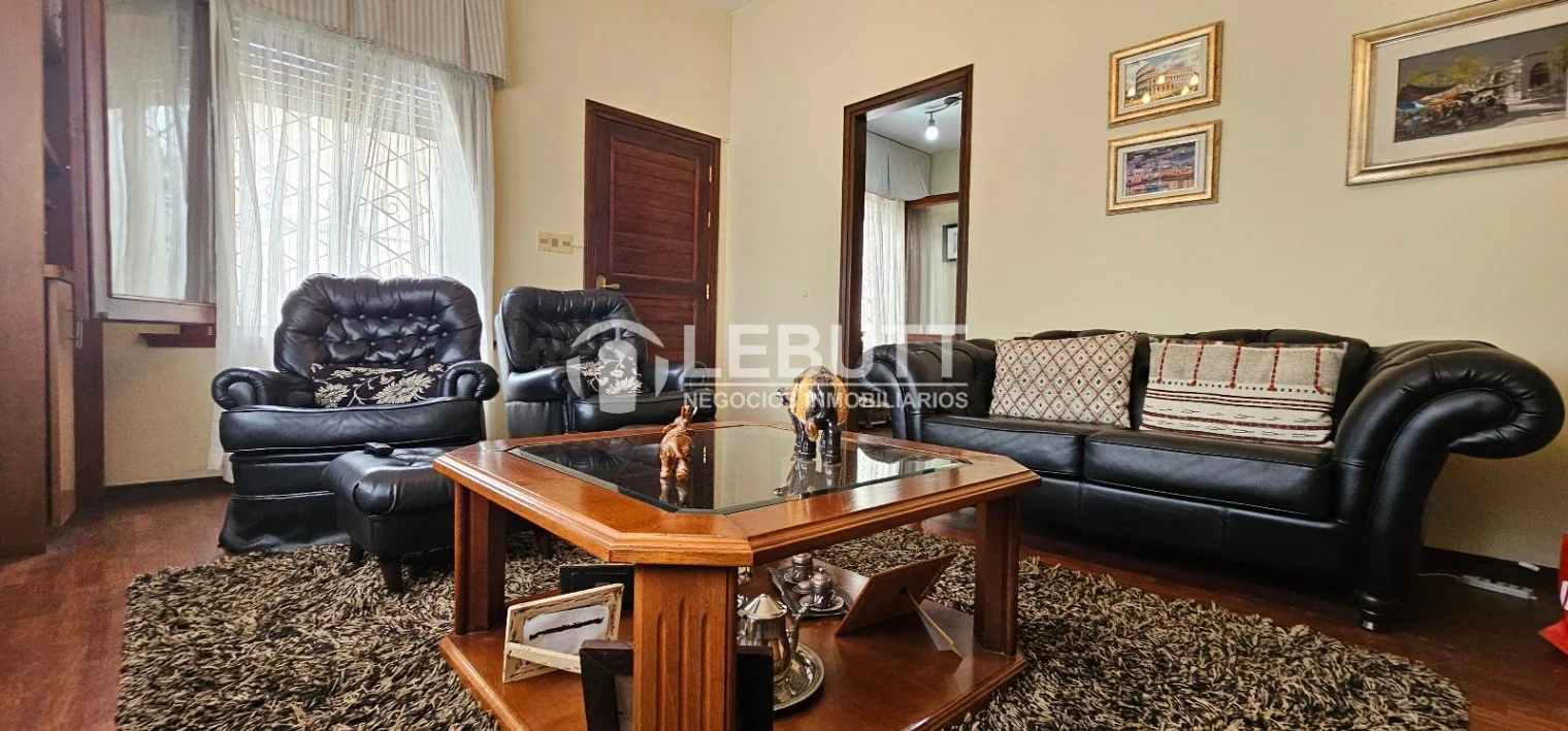Casa Venta 3 Dormitorios 3 Baños. Barbacoa Parrillero Piscina, 900 m2 Malvin Sur - Imagen 2