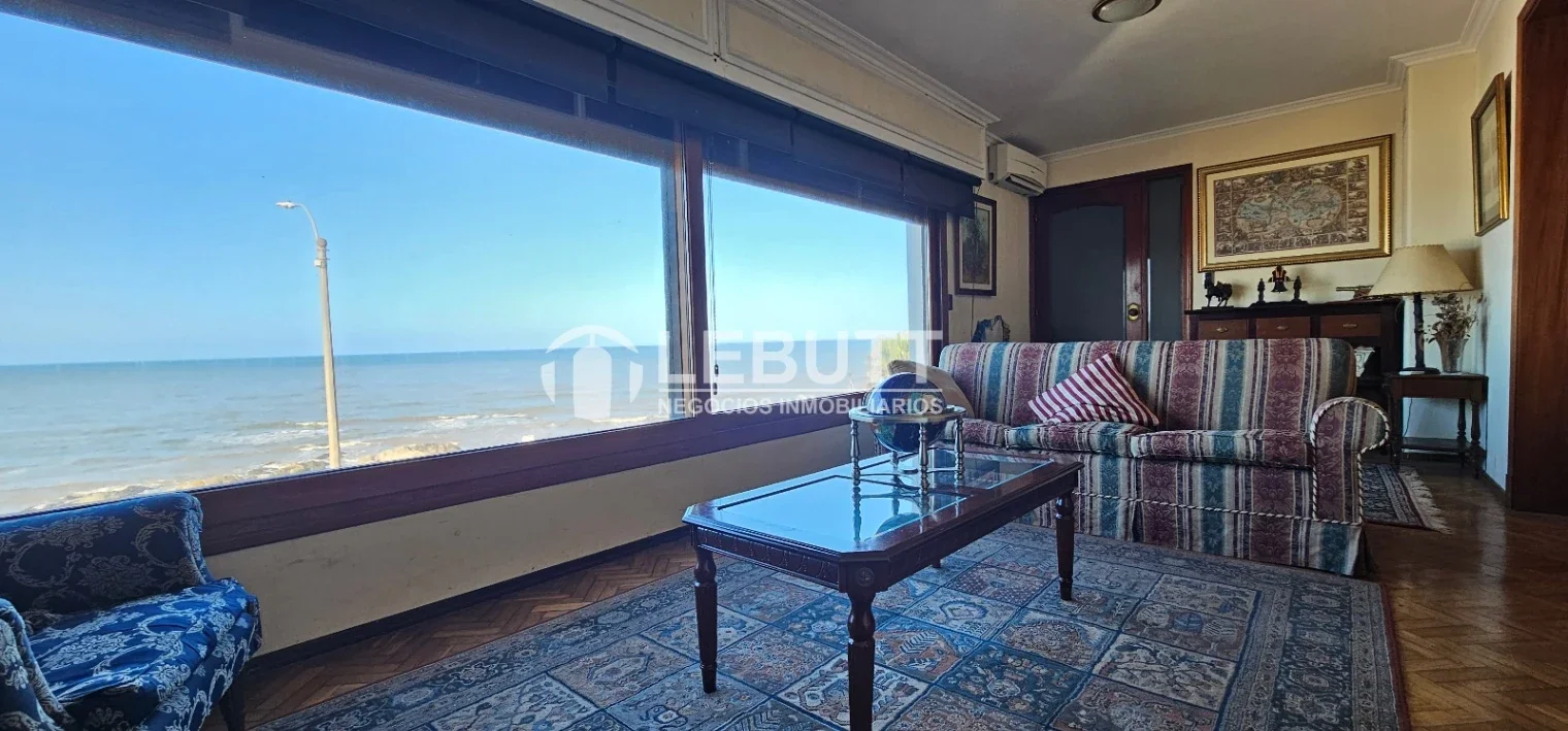 Excelente Vista!!! Venta 3 Dormitorios 2 Baños. Servicio Completo. Punta Gorda - Imagen 2