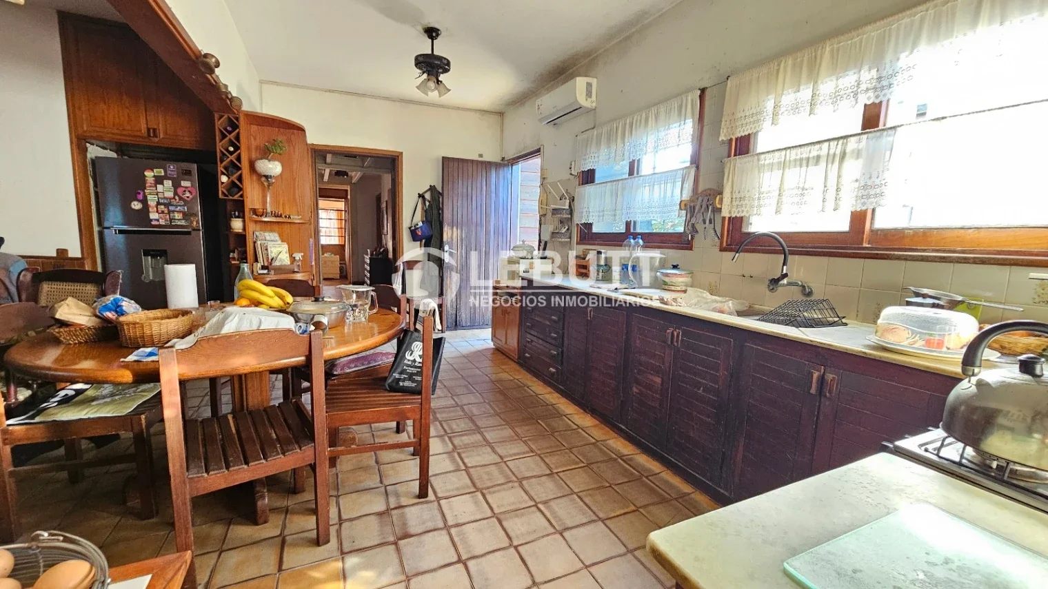 CASA VENTA MUY VERSATIL FAMILIA GRANDE O PROYECTO PARA  RENTA  750 M2 TERRENO - Imagen 5