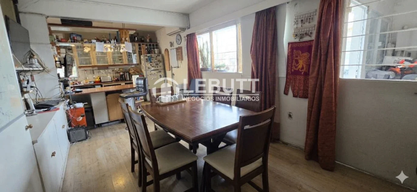 Casa Venta Malvin Terreno 900m2  Edif. 400 m2 . 5 Dorm 4 Baños Piscina - Imagen 4