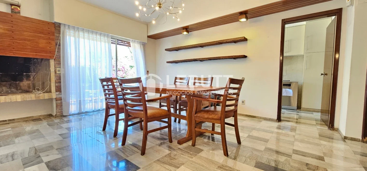Casa Venta 3 Dormitorios 3 Baños Servicio.  Garaje x 2 Punta Gorda - Imagen 5