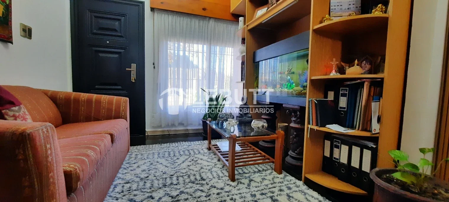 CASA VENTA 2 DORMITORIOS BAÑO APARTAMENTO INDEPENDIENTE GARAJE X 3 MALVIN NORTE - Imagen 2