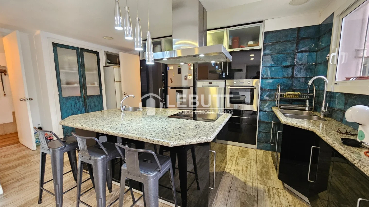VENTA PUNTA GORDA RAMBLA 4 DORMITORIOS 4 BAÑOS PISCINA PARRILLERO GARAJE X 2 - Imagen 5