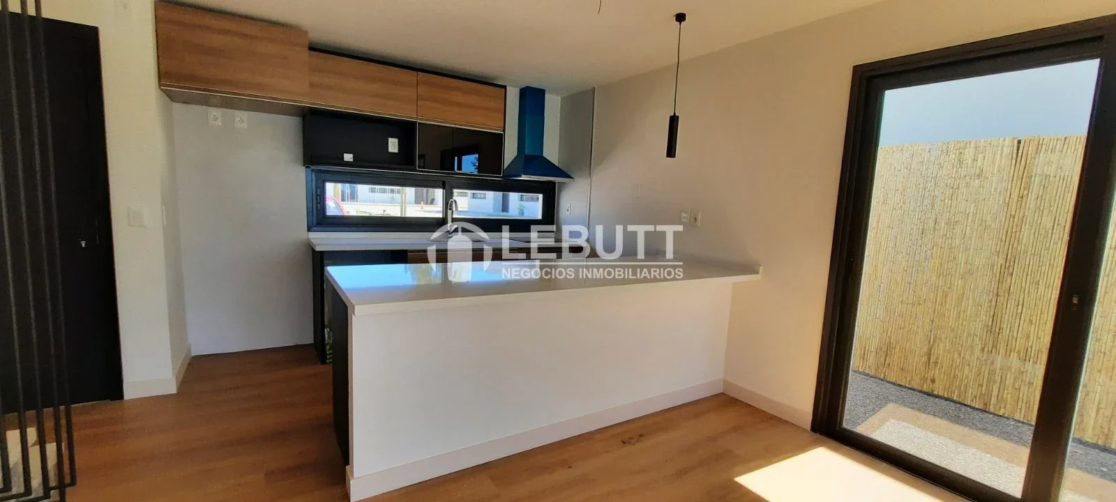 ULTIMA UNIDAD !!! Duplex 3 Dormitorios 2 Baños Parrillero. Seguridad 24 hs - Imagen 4