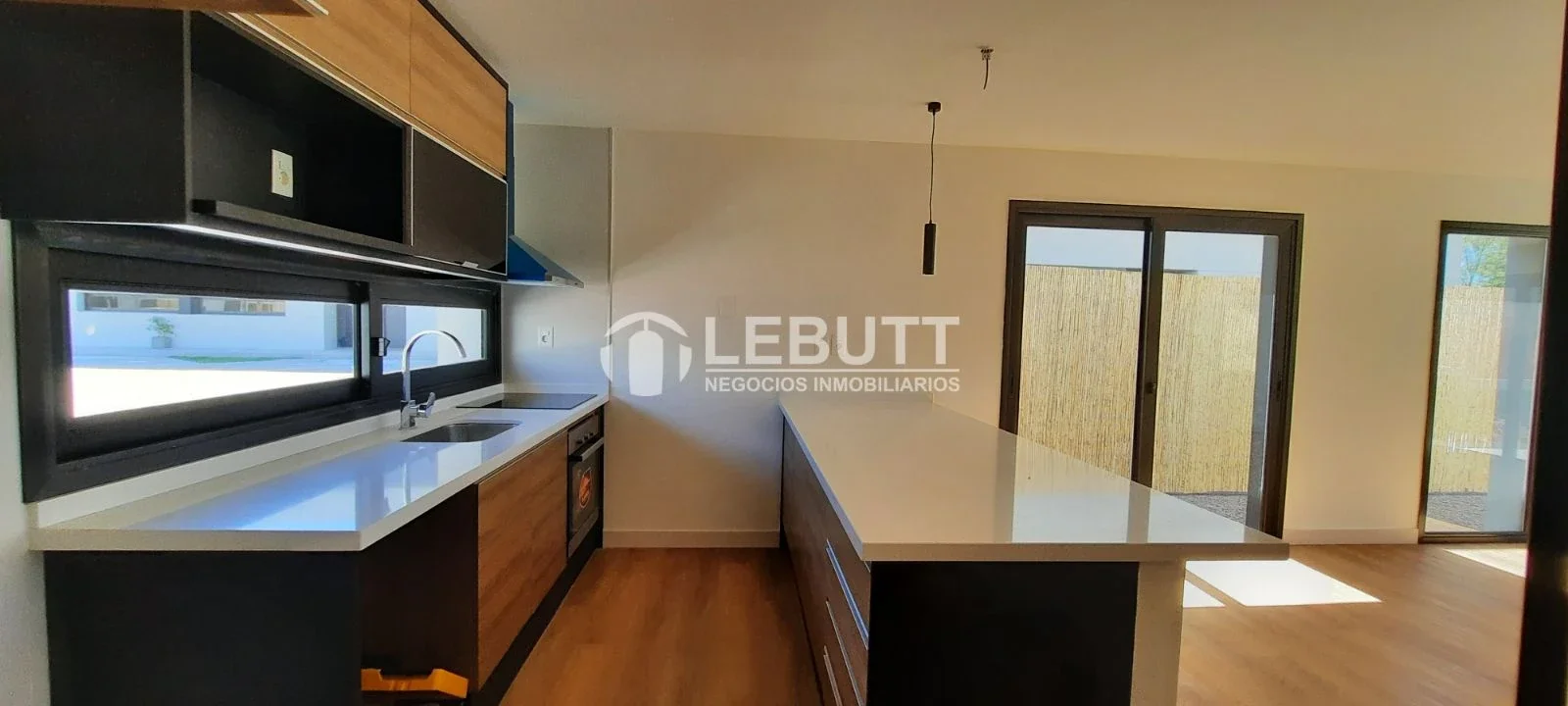 ULTIMA UNIDAD !!! Duplex 3 Dormitorios 2 Baños Parrillero. Seguridad 24 hs - Imagen 3