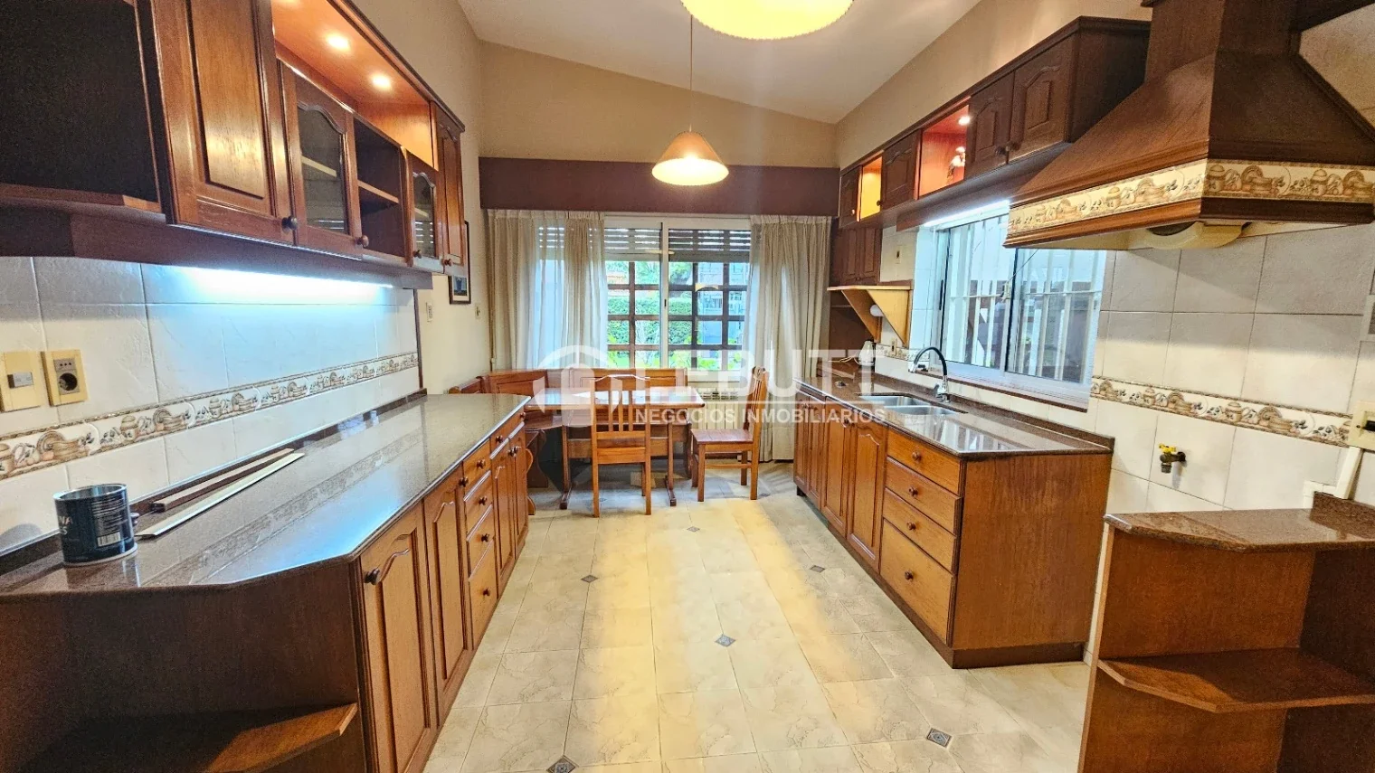 ALQUILER CASA PUNTA GORDA 3 DORMITORIOS 2 BAÑOS COCHERA JARDIN PARRILLERO - Imagen 4