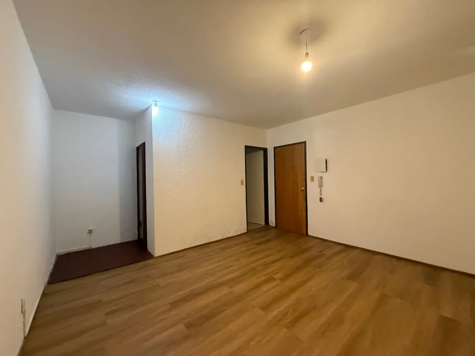 Apartamento En Alquiler En Cordón Monoambiente Prox. 18 de Julio - Imagen 1
