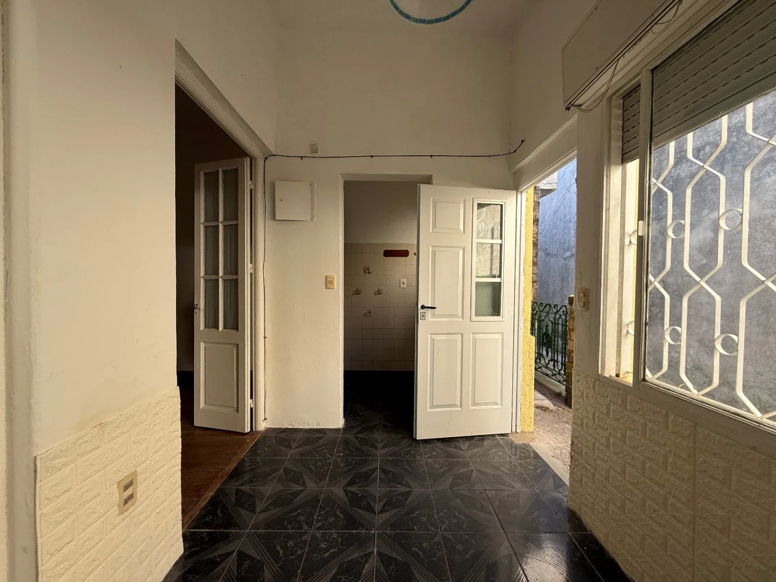 Casa En Alquiler En Buceo De Dos Dormitorios - Imagen 2