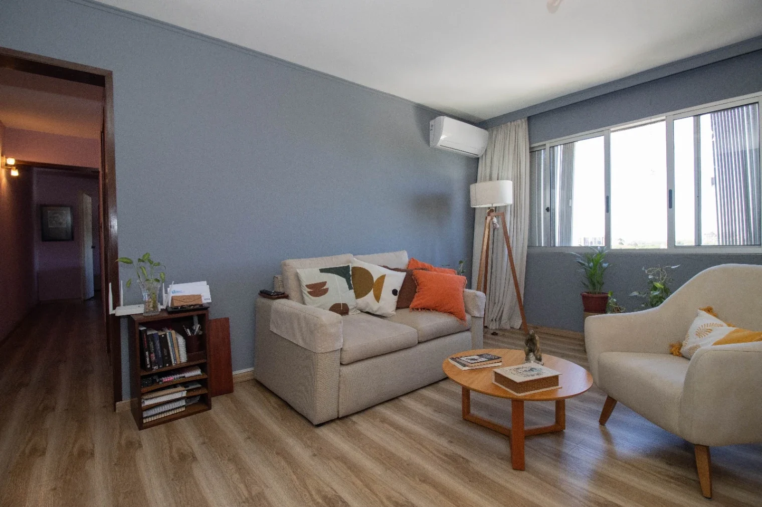 Apartamento En Venta En La Blanqueada De Dos Dormitorios con Cochera - Imagen 2