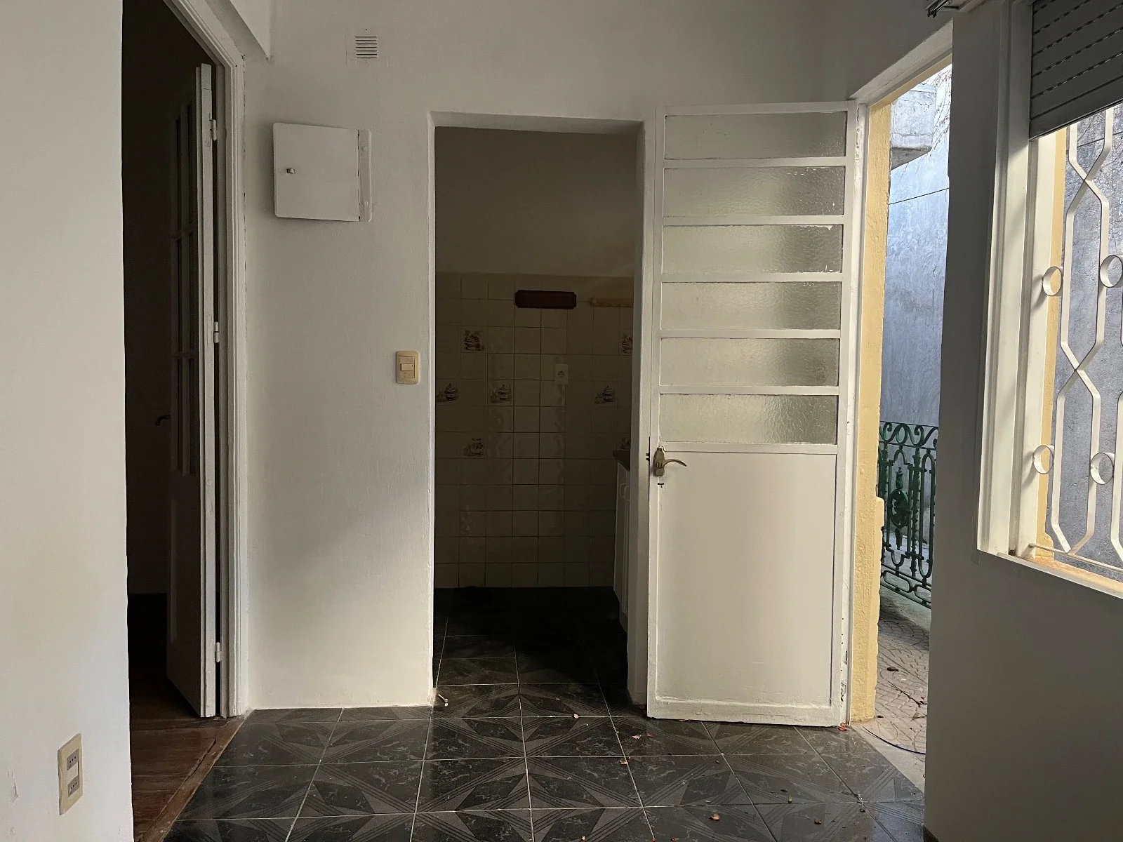 Casa En Alquiler En Buceo De Un Dormitorio - Imagen 4