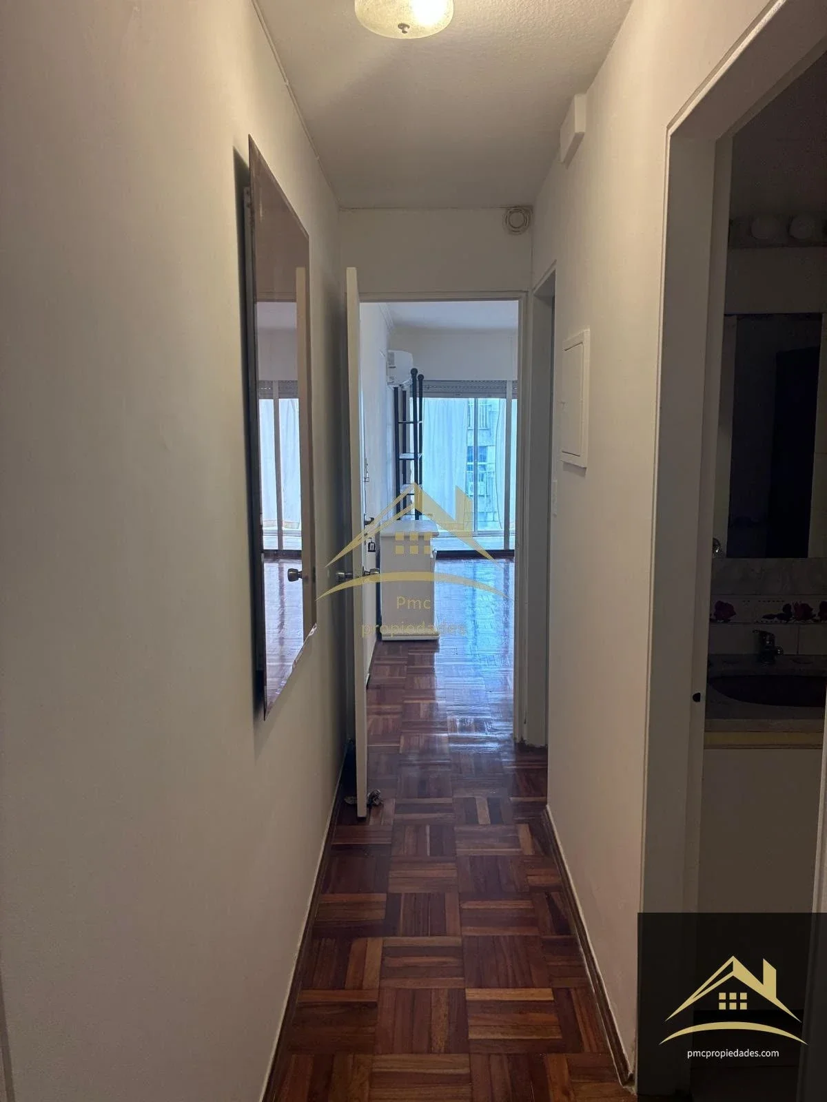 Venta Pent house, 2 dormitorios en Pocitos y garaje - Imagen 3
