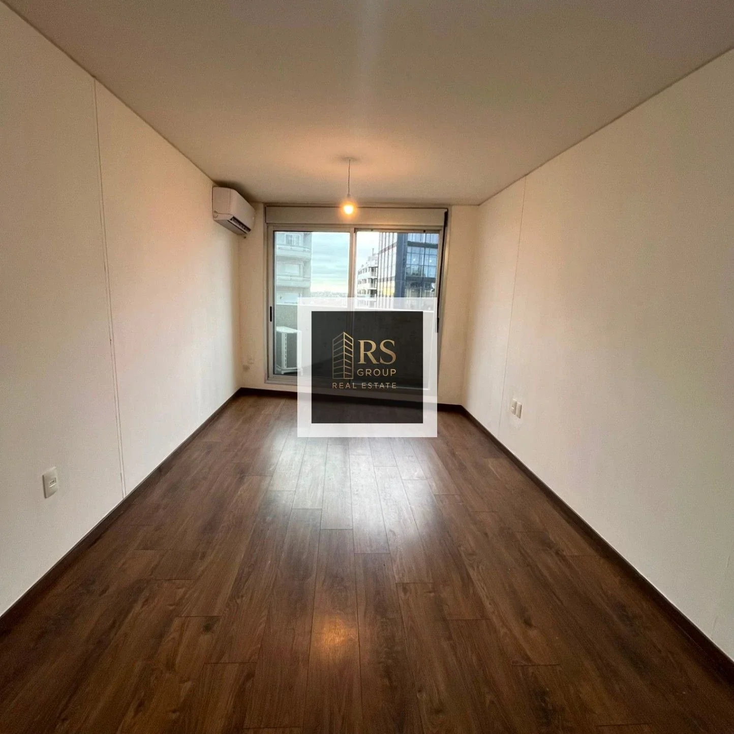 Apartamento en alquiler c/ cochera en Centro - Imagen 3