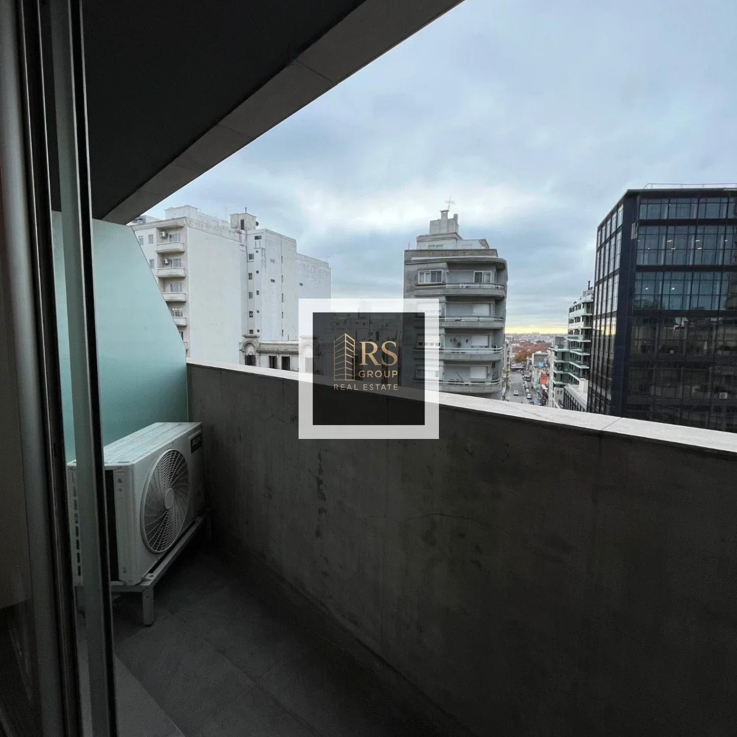 Apartamento en alquiler c/ cochera en Centro - Imagen 4