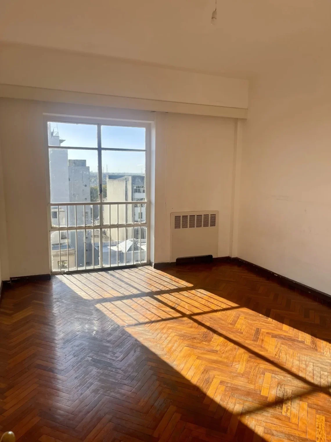 ALQUILER apartamento de 4 dormitorios en Cordon con cochera - Imagen 2