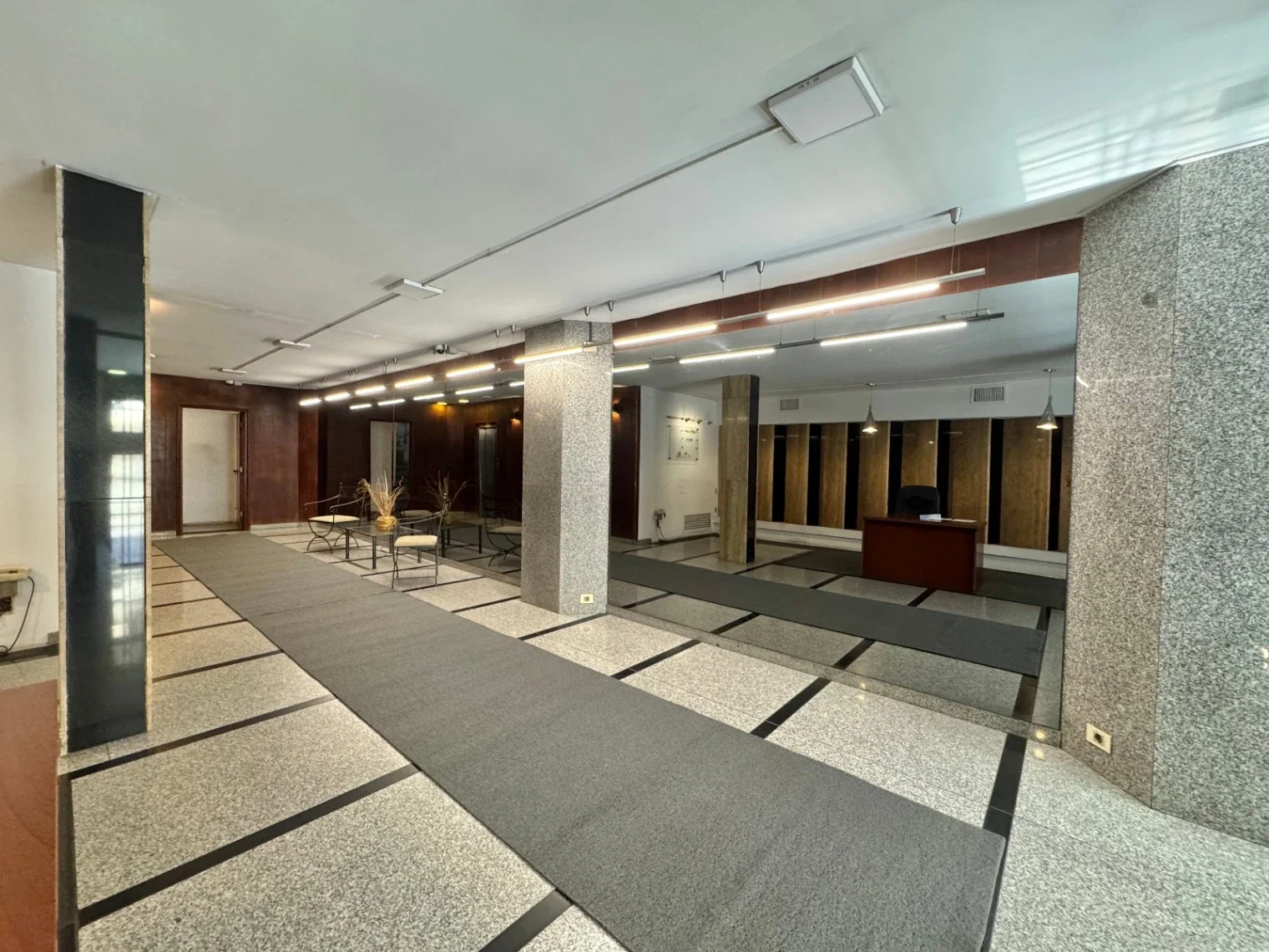 Oficina en Venta - Una oportunidad estratégica para invertir en Ciudad Vieja - Imagen 4