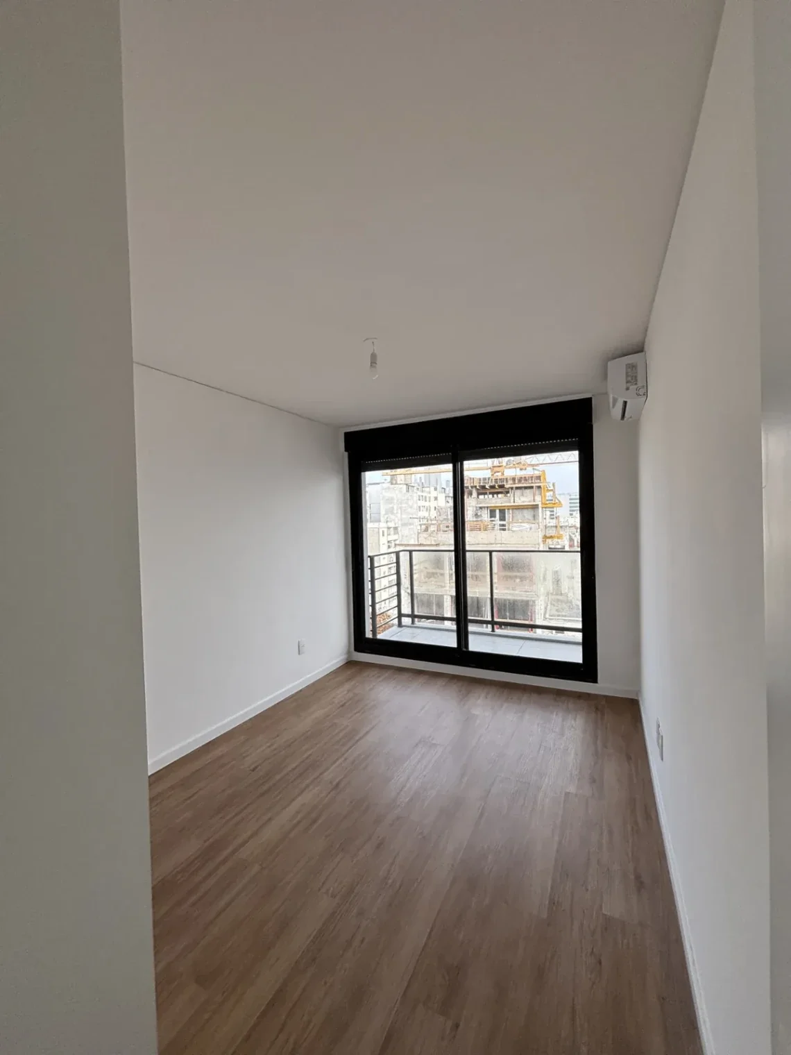 Apartamento en alquiler c/ cochera en Cordón - Imagen 2