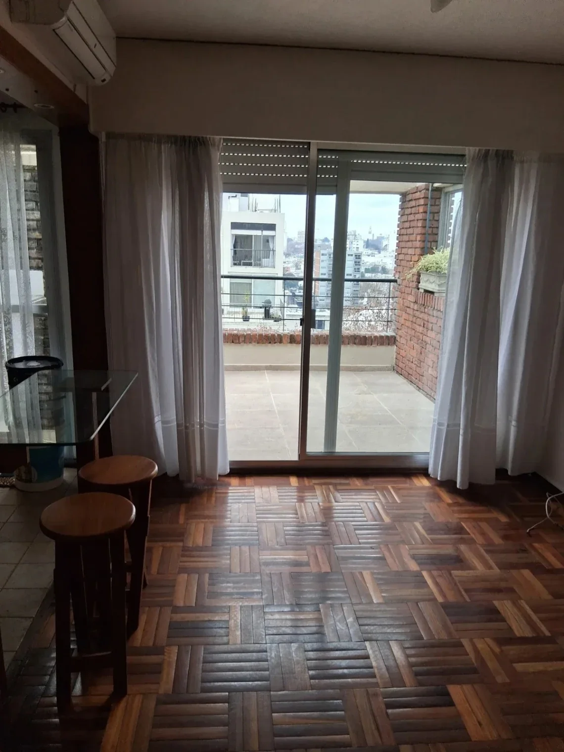 PENTHOUSE 2 DORMITORIOS COCHERA POCITOS - Imagen 3