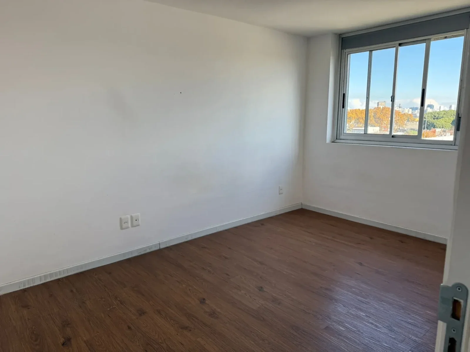 Apartamento en alquiler c/ cochera en Tres Cruces - Imagen 4