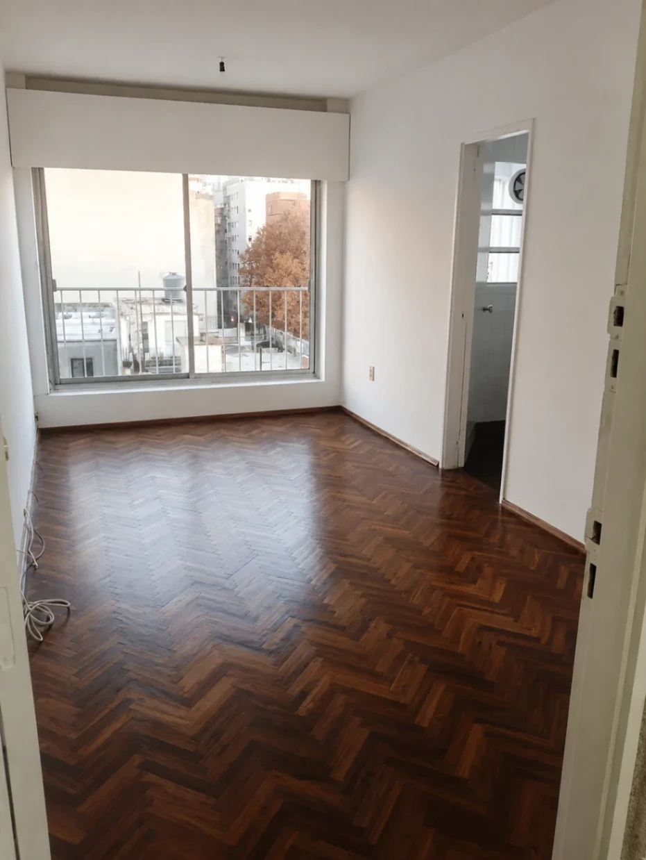 Apartamento en alquiler en Centro - Imagen 2