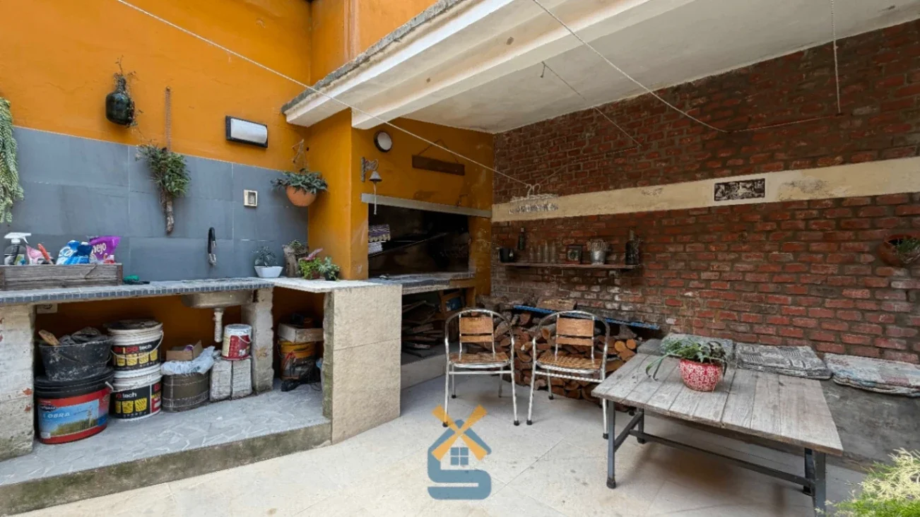Casa en venta c/ cochera en Cordón - Imagen 2