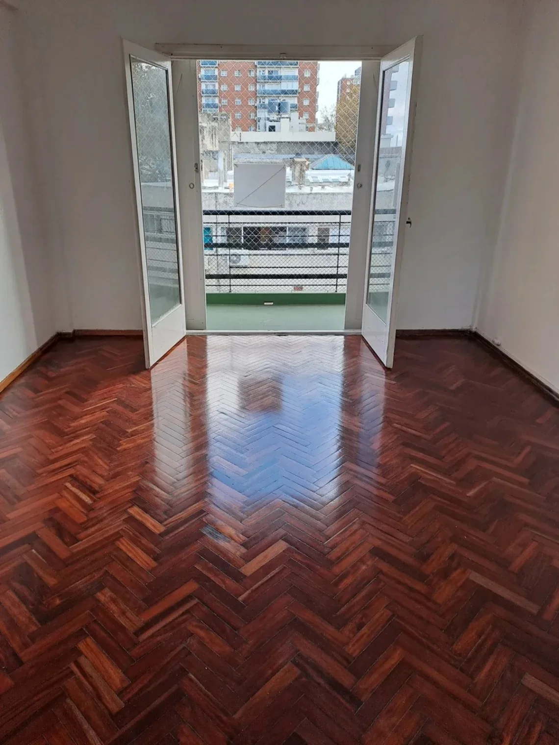 ALQUILER APARTAMENTO 1 DORMITORIO BALCON CENTRO - Imagen 1