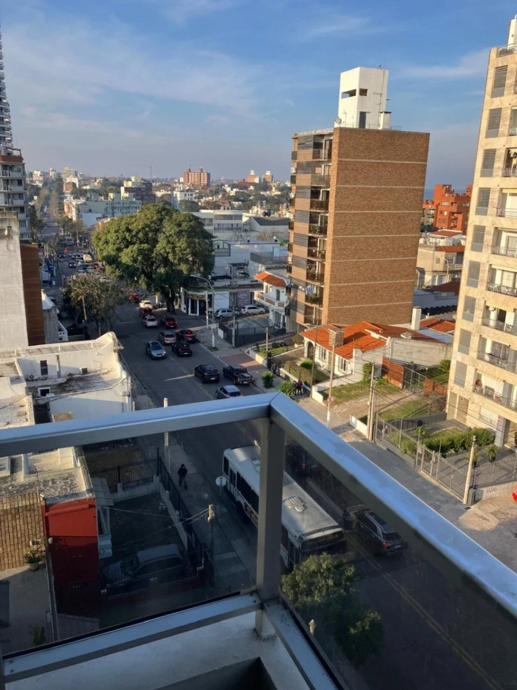 ALQUILER APARTAMENTO 2 DORMITORIOS BALCON COCHERA BUCEO - Imagen 4