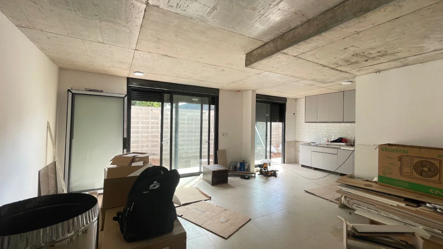 Apartamentos 3 dom, 3 baños, parrillero, patio y cocheras a estrenar en Carrasco - Imagen 4