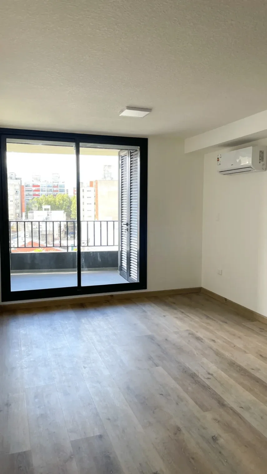 Apartamento en alquiler c/ cochera en Cordón - Imagen 2
