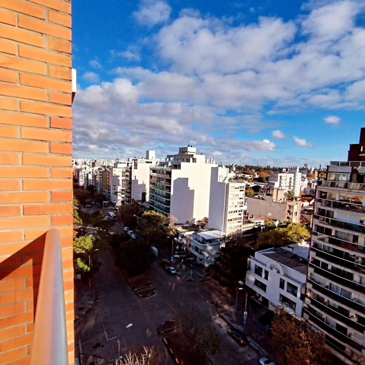 Alquiler Apartamento 2 dorm / 2 baños en Pocitos  c/cochera - Imagen 3