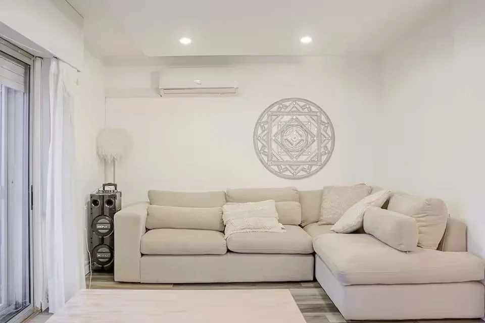 ALQUILER apartamento amoblado de 3 dormitorios, cochera y balcon en Malvin - Imagen 5