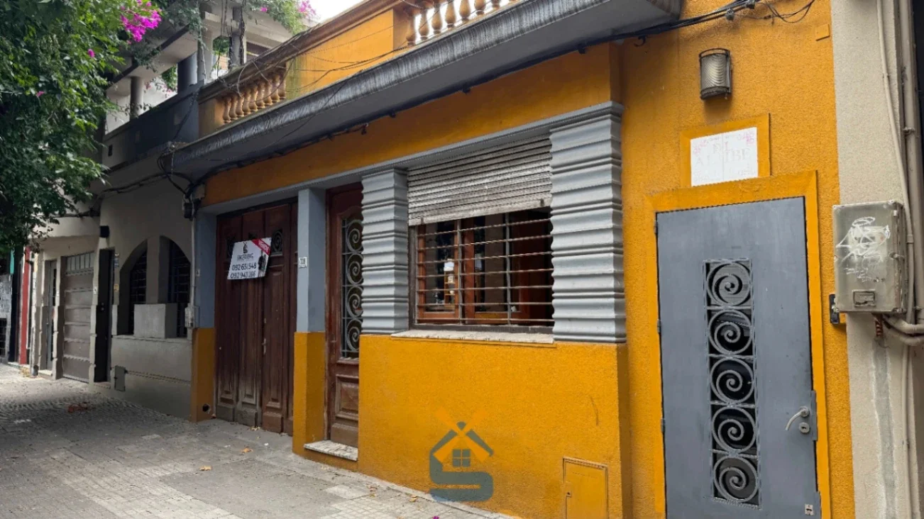 Casa en venta c/ cochera en Cordón - Imagen 1