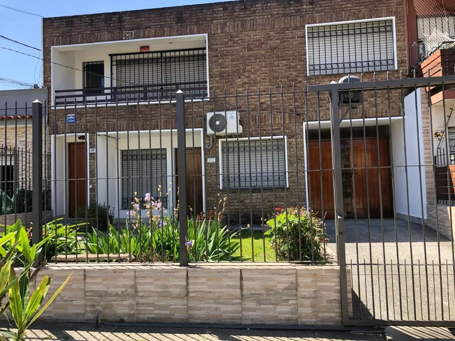 ALQUILER CASA DE ALTOS 4 DORMITORIOS TRIPLE COCHERA MALVIN SUR - Imagen 2