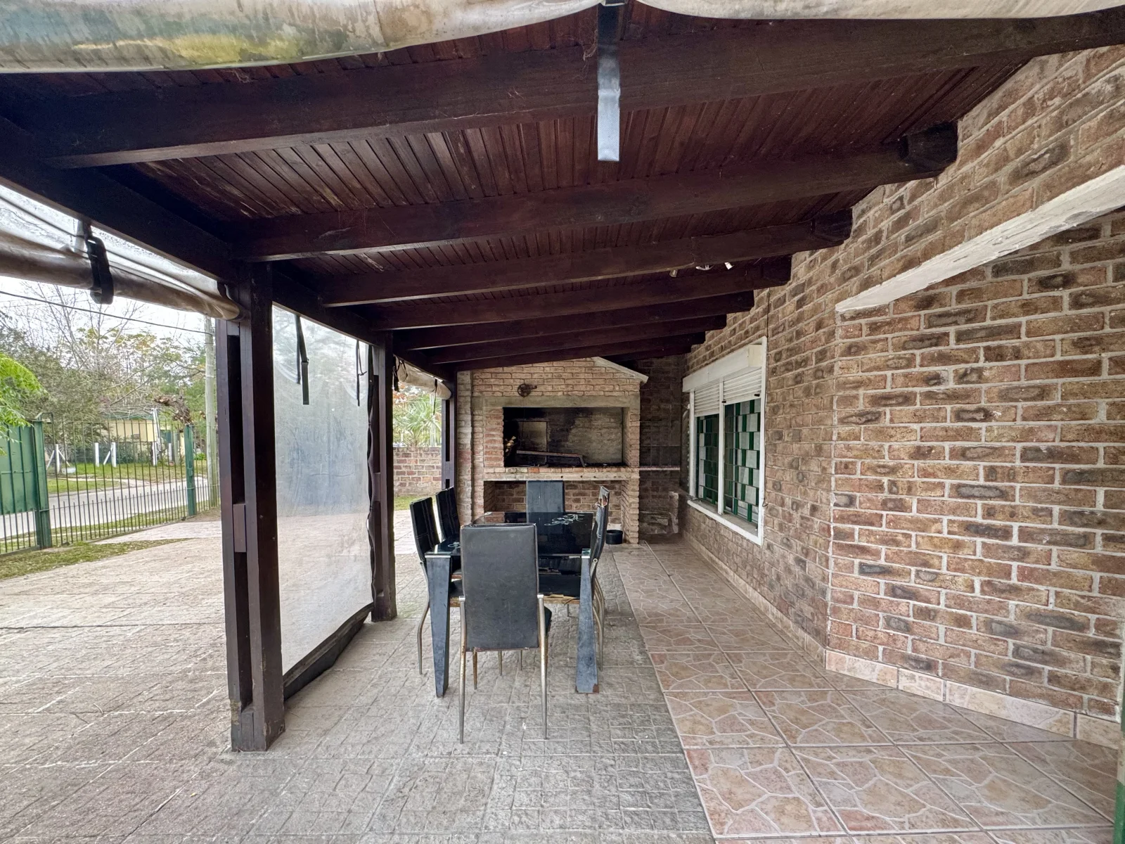 Casa amplia 3 dormitorios 2 baños con barbacoa y piscina en Salinas Costa de Oro - Imagen 2