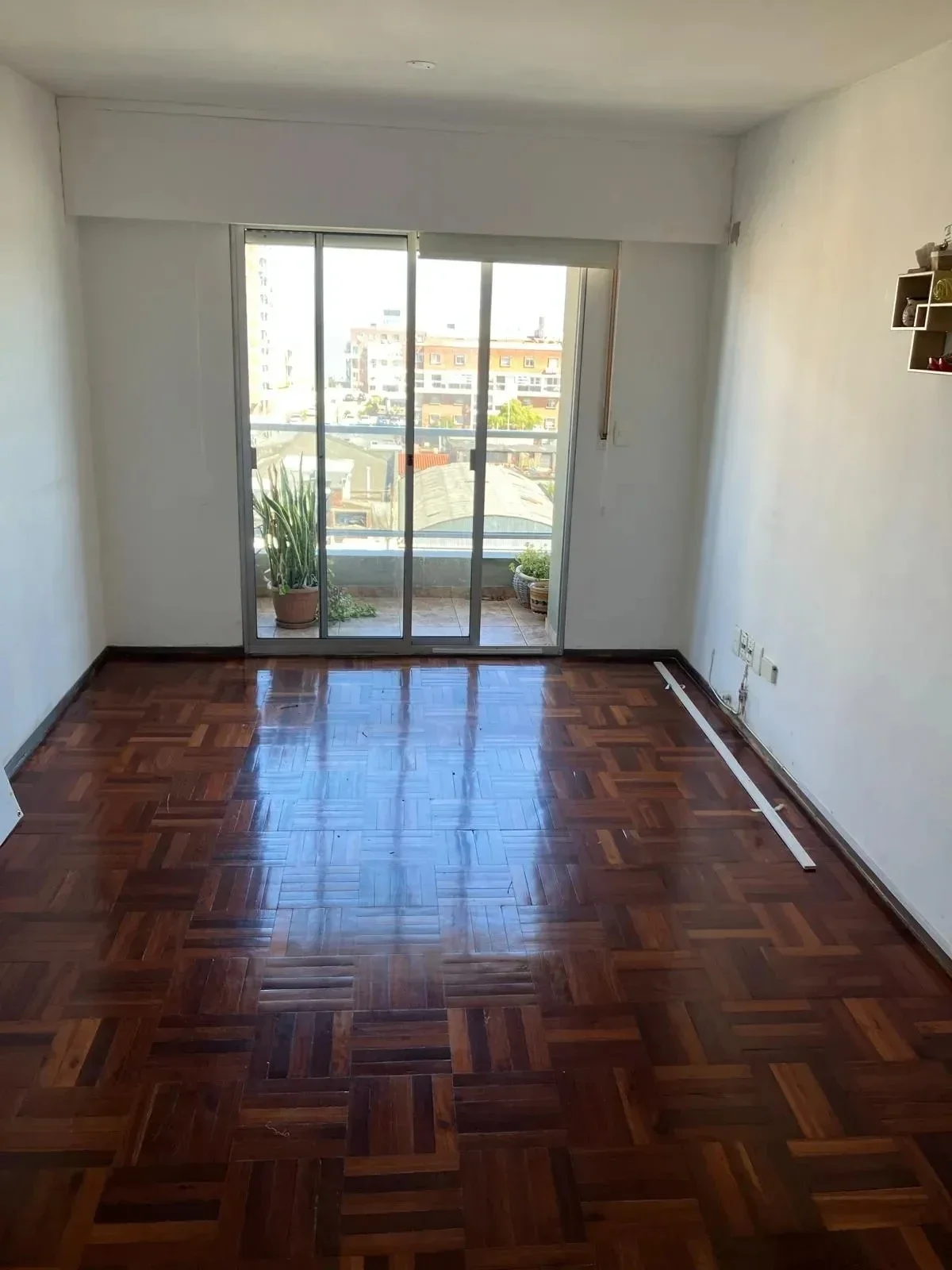 ALQUILER APARTAMENTO 2 DORMITORIOS BALCON COCHERA BUCEO - Imagen 1