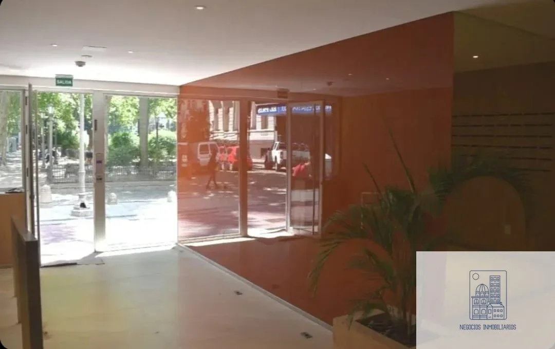 Apartamento en alquiler en Centro - Imagen 2
