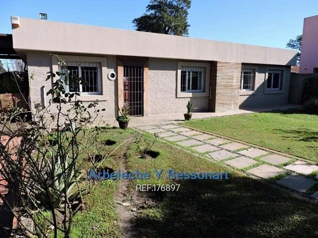 Casa En Una Planta!!! Totalmente Reciclada!!!! - Imagen 2