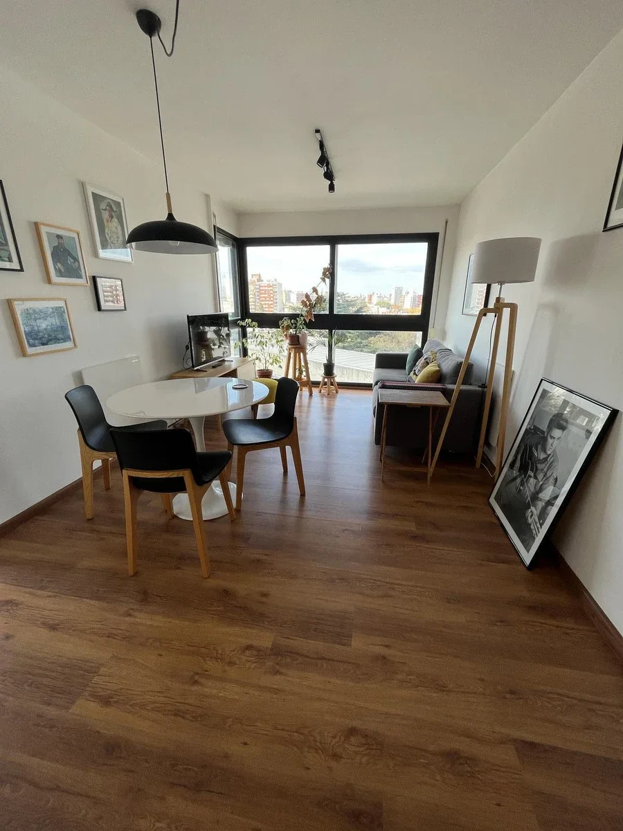 Apartamento Amueblado De 2 Dormitorios En Pocitos! Bv. España ! - Imagen 3