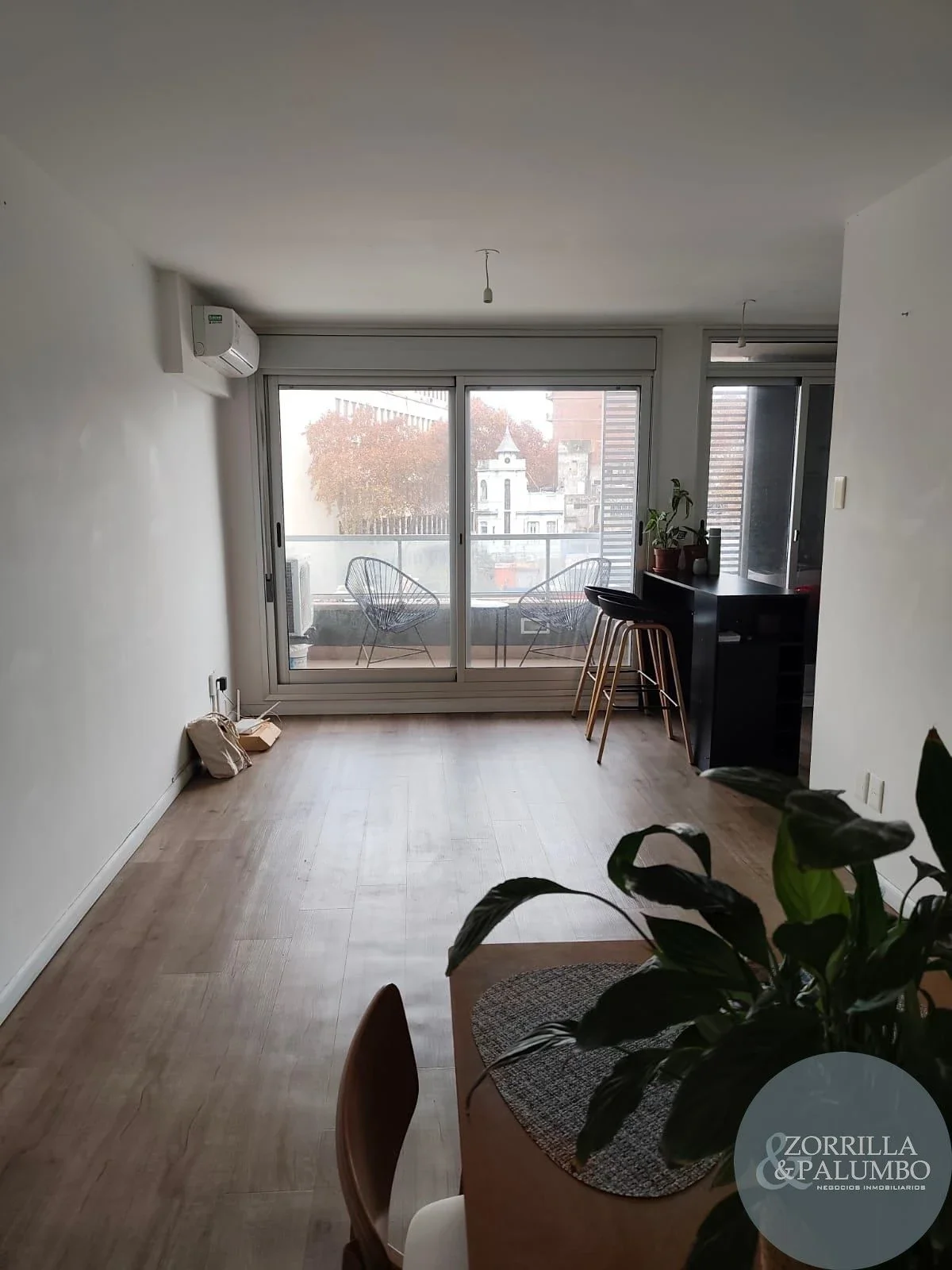 Apartamento en alquiler de 2 dormitorio en Cordón!!! - Imagen 2