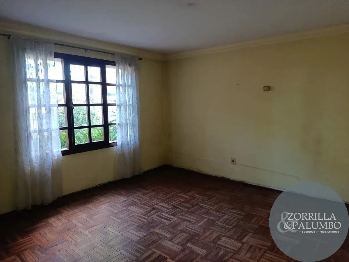 Casa en venta 4 dormitorios y cochera en Carrasco!! - Imagen 3